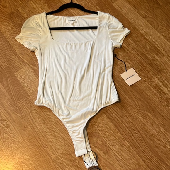 Superdown Al Square Neck Bodysuit in White - Picture 4 of 5